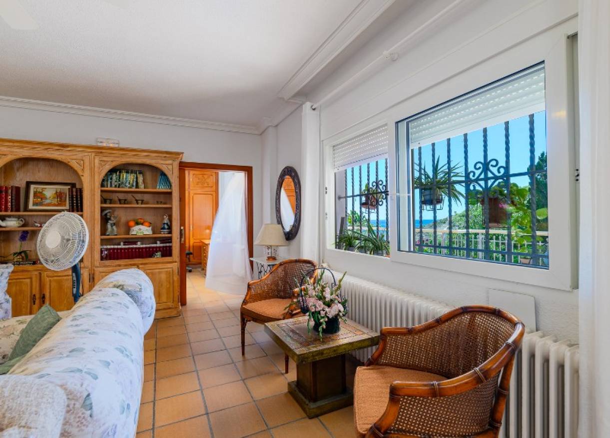Bestaand - Villa - Campoamor
