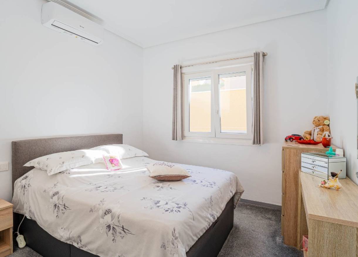 Bestaand - Villa - Orihuela Costa - Los Altos
