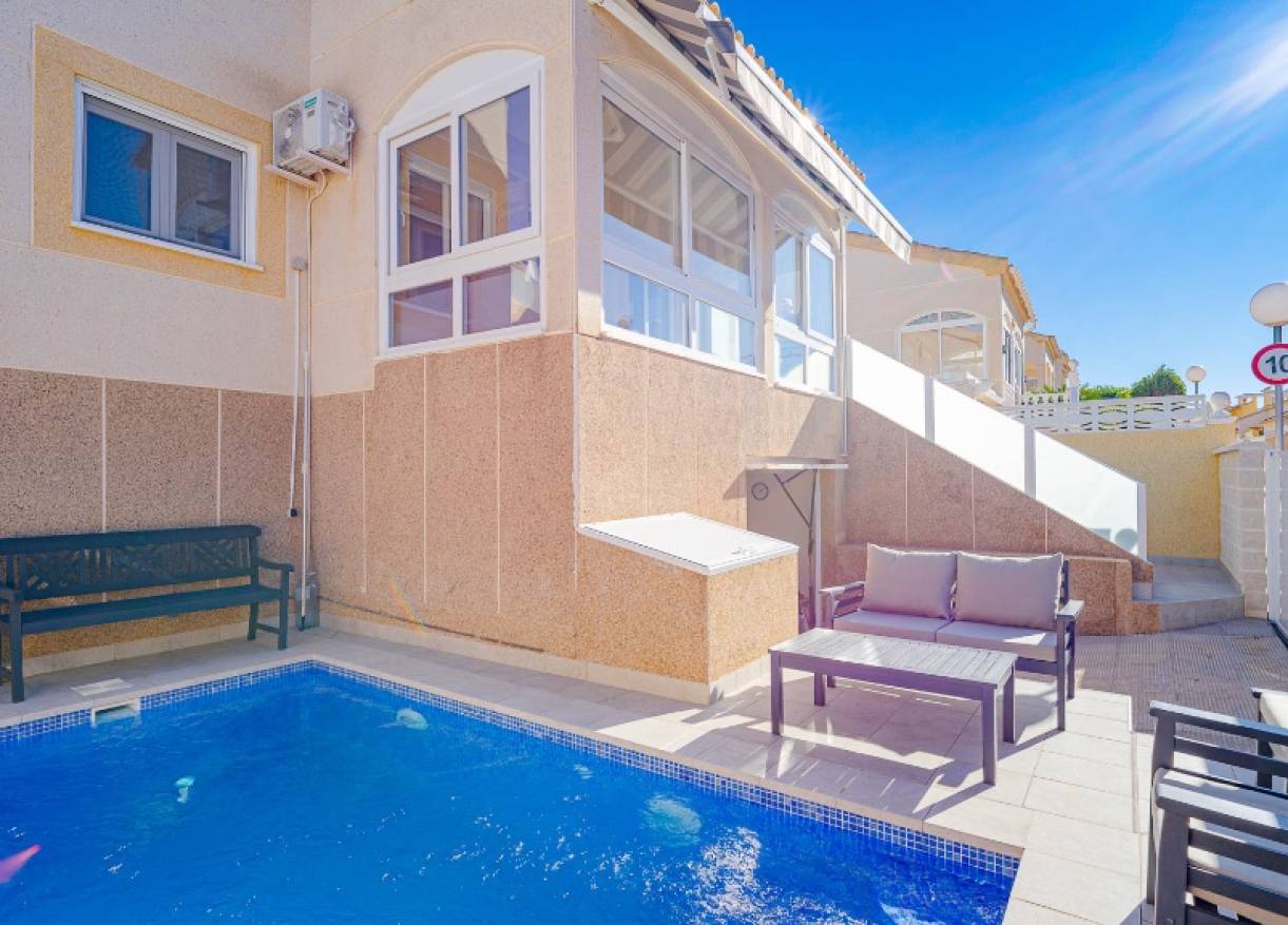 Bestaand - Villa - Orihuela Costa - Los Altos