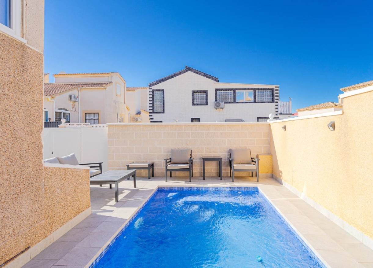 Bestaand - Villa - Orihuela Costa - Los Altos