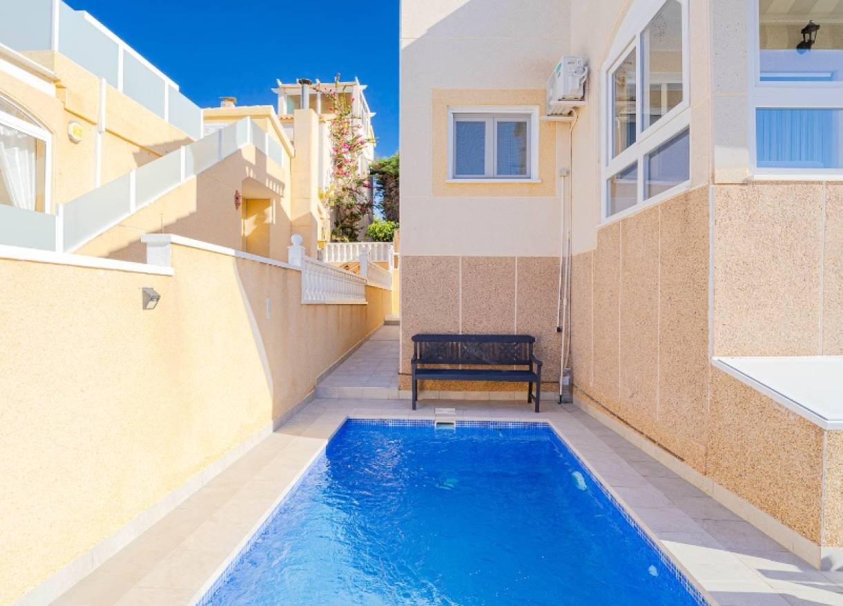 Bestaand - Villa - Orihuela Costa - Los Altos