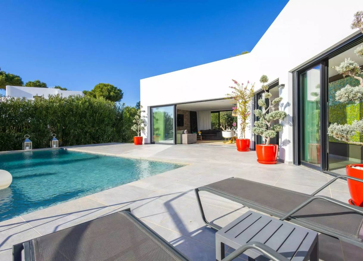 Bestaand - Villa - Jávea
