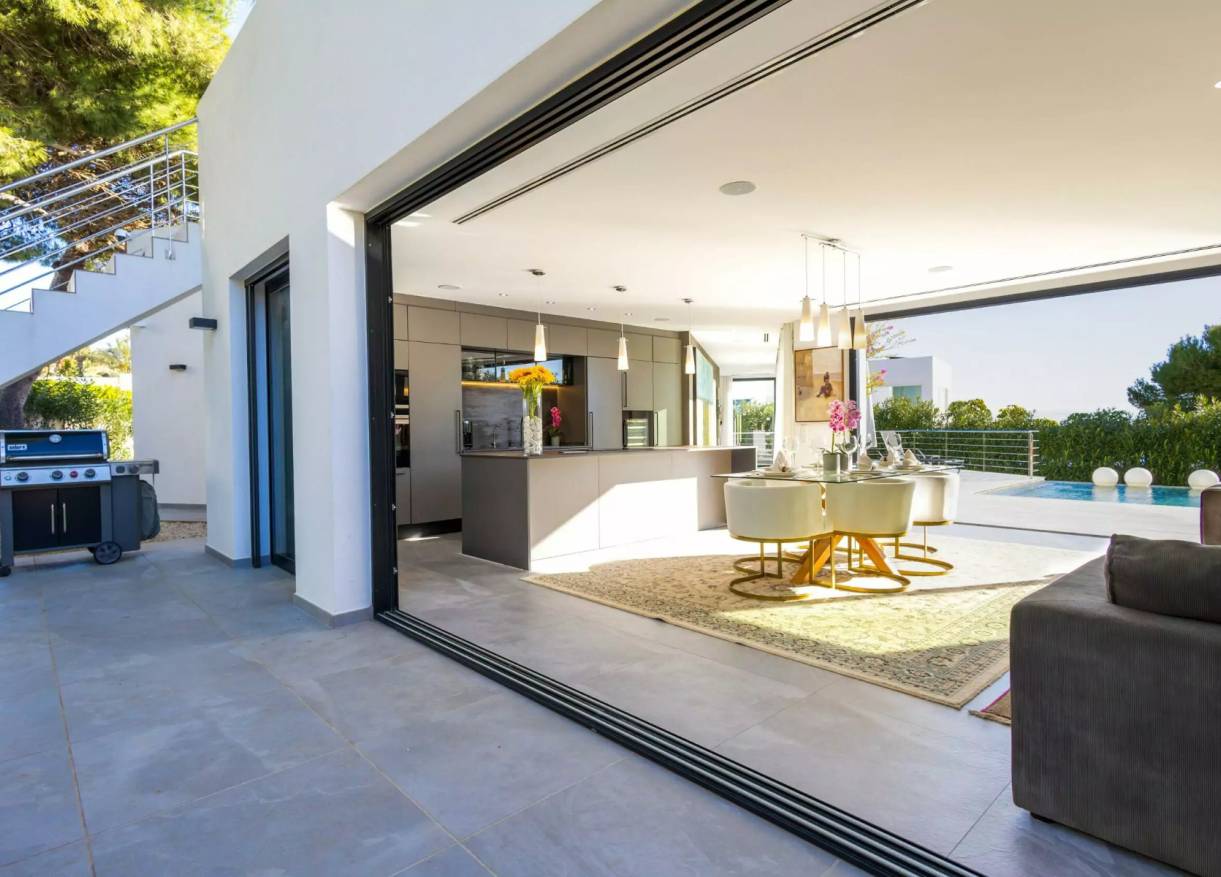Bestaand - Villa - Jávea