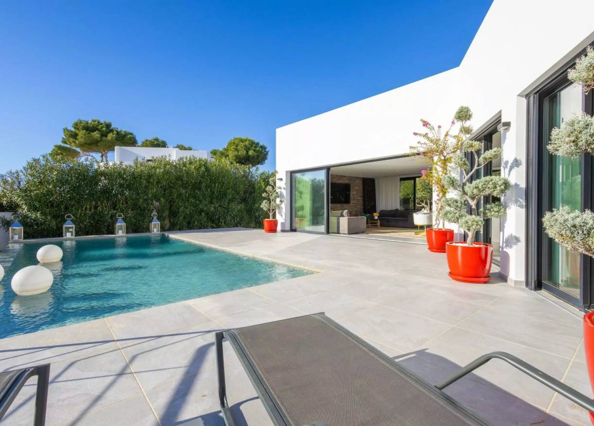 Bestaand - Villa - Jávea