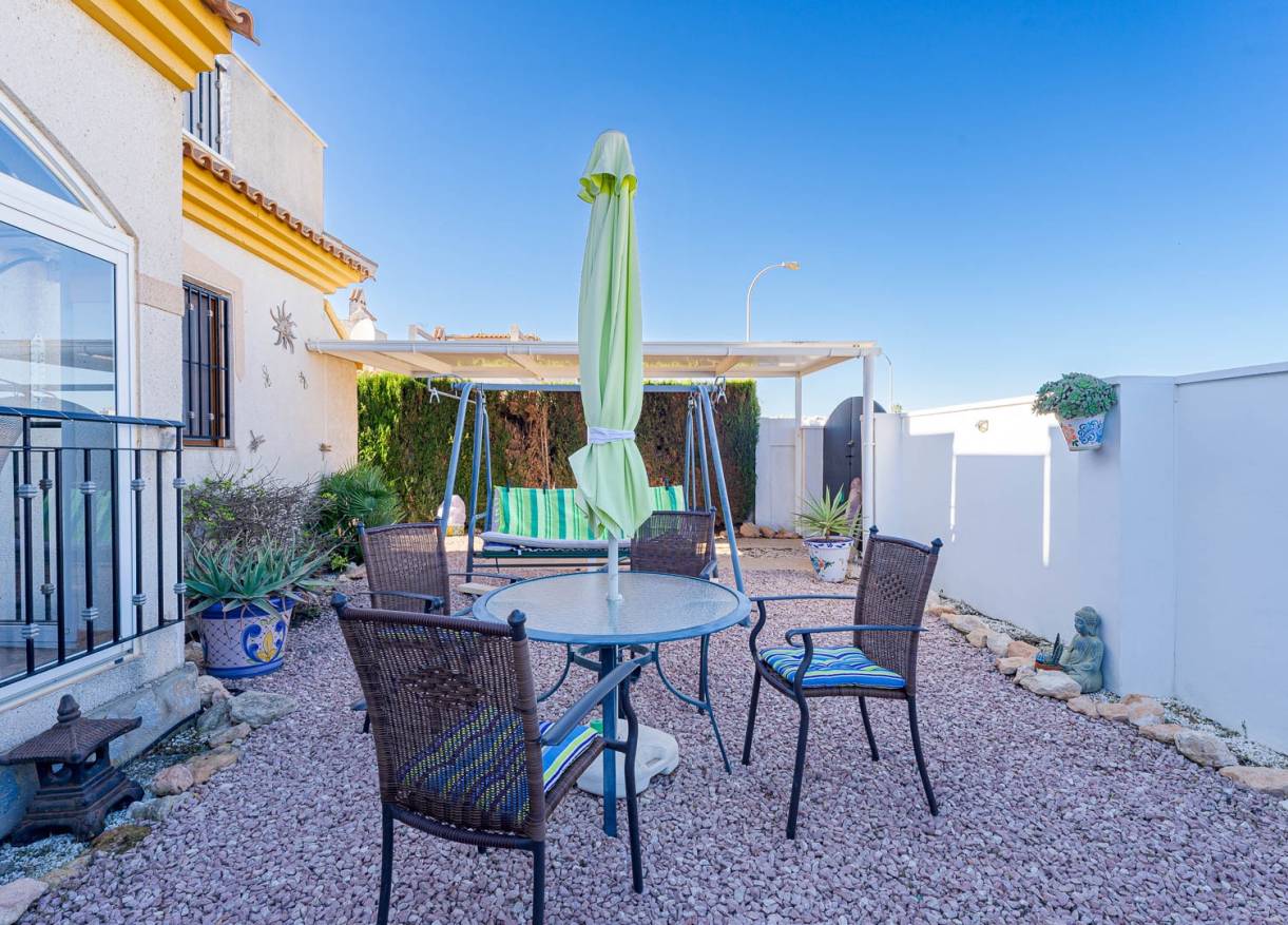 Bestaand - Townhouse / Semi-detached - Orihuela Costa - Playa Flamenca