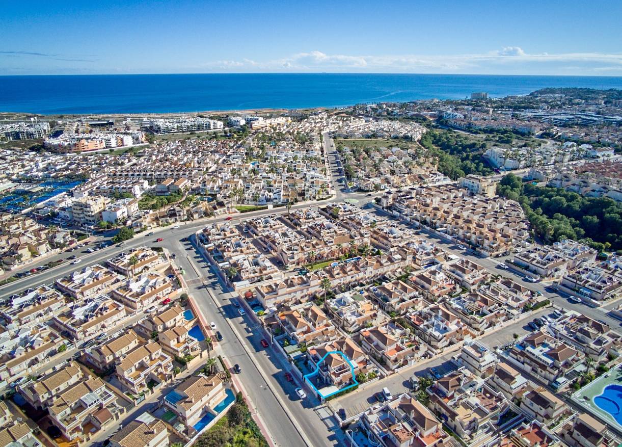 Bestaand - Townhouse / Semi-detached - Orihuela Costa - Playa Flamenca