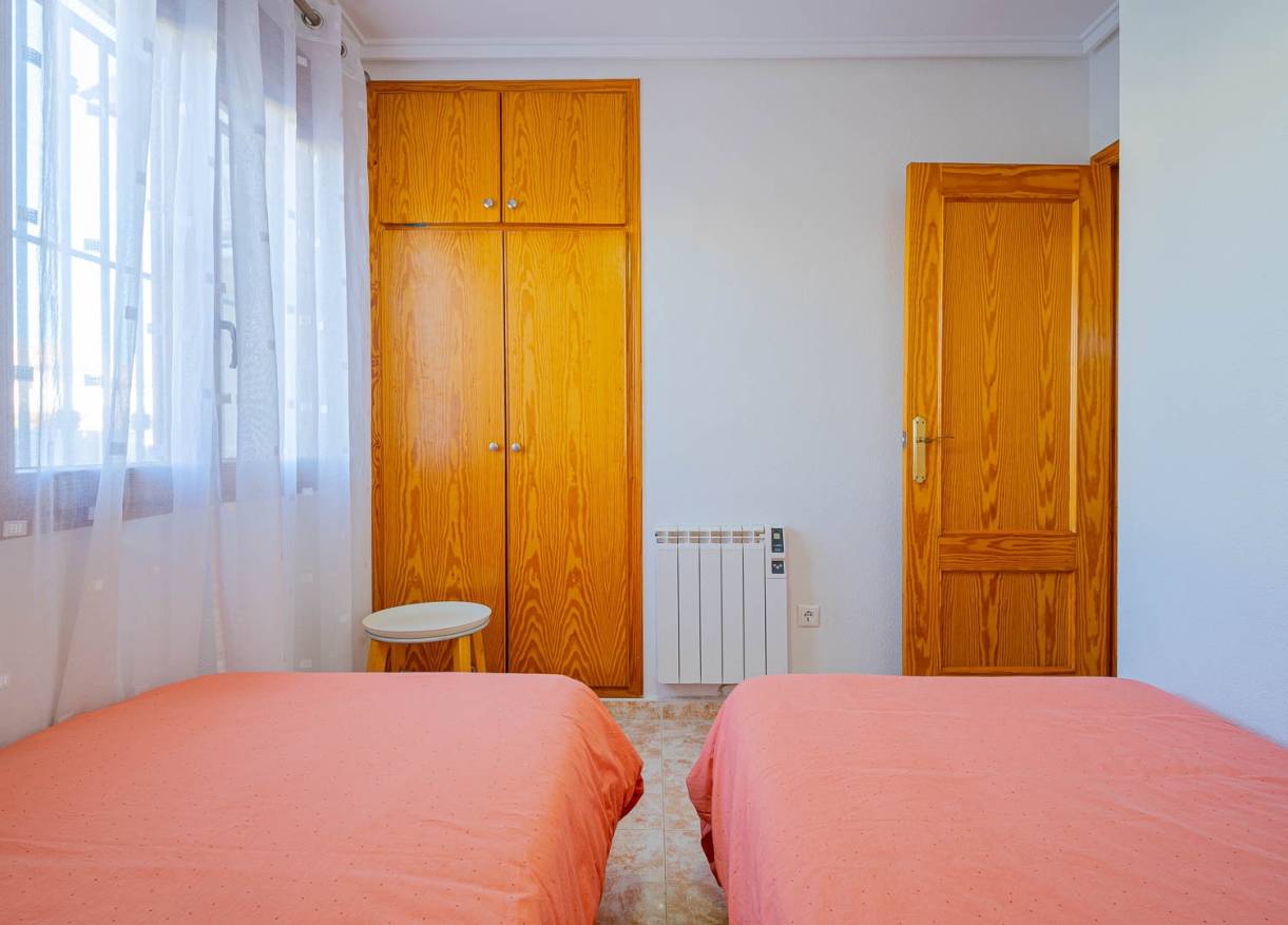 Bestaand - Townhouse / Semi-detached - Orihuela Costa - Playa Flamenca