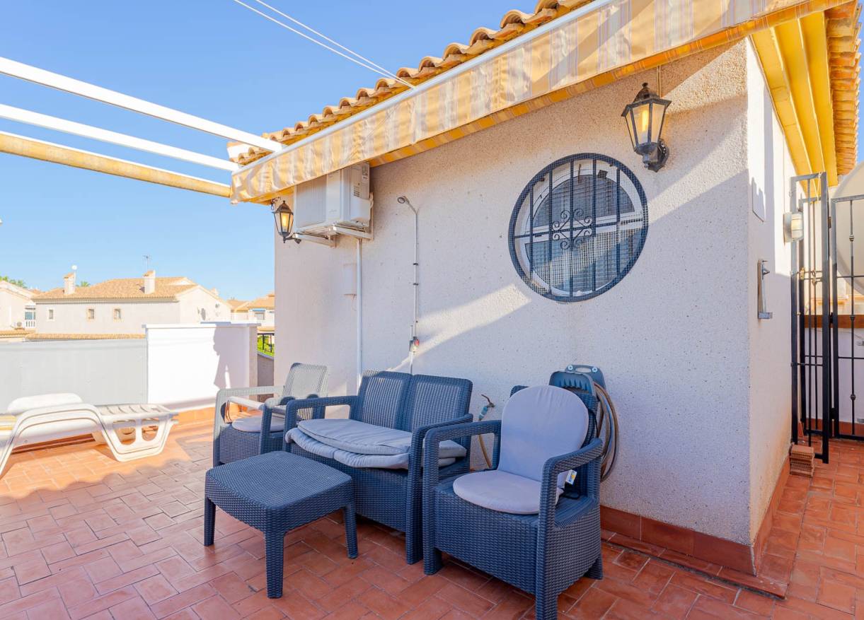 Bestaand - Townhouse / Semi-detached - Orihuela Costa - Playa Flamenca