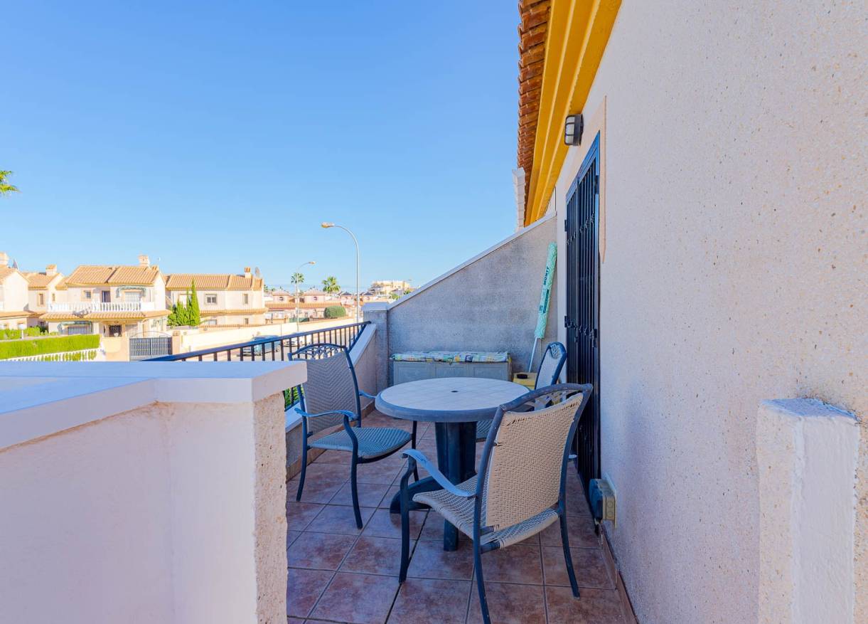 Bestaand - Townhouse / Semi-detached - Orihuela Costa - Playa Flamenca