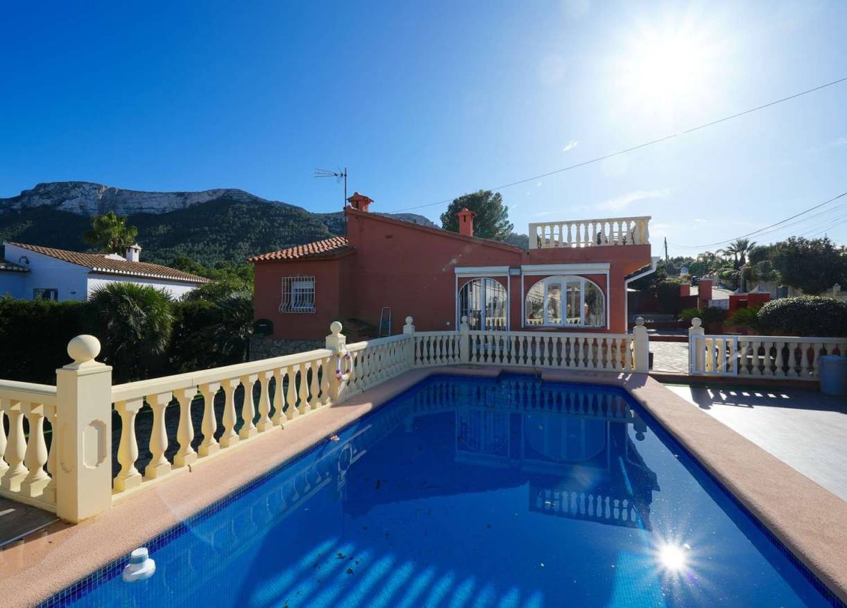 Bestaand - Villa - Denia