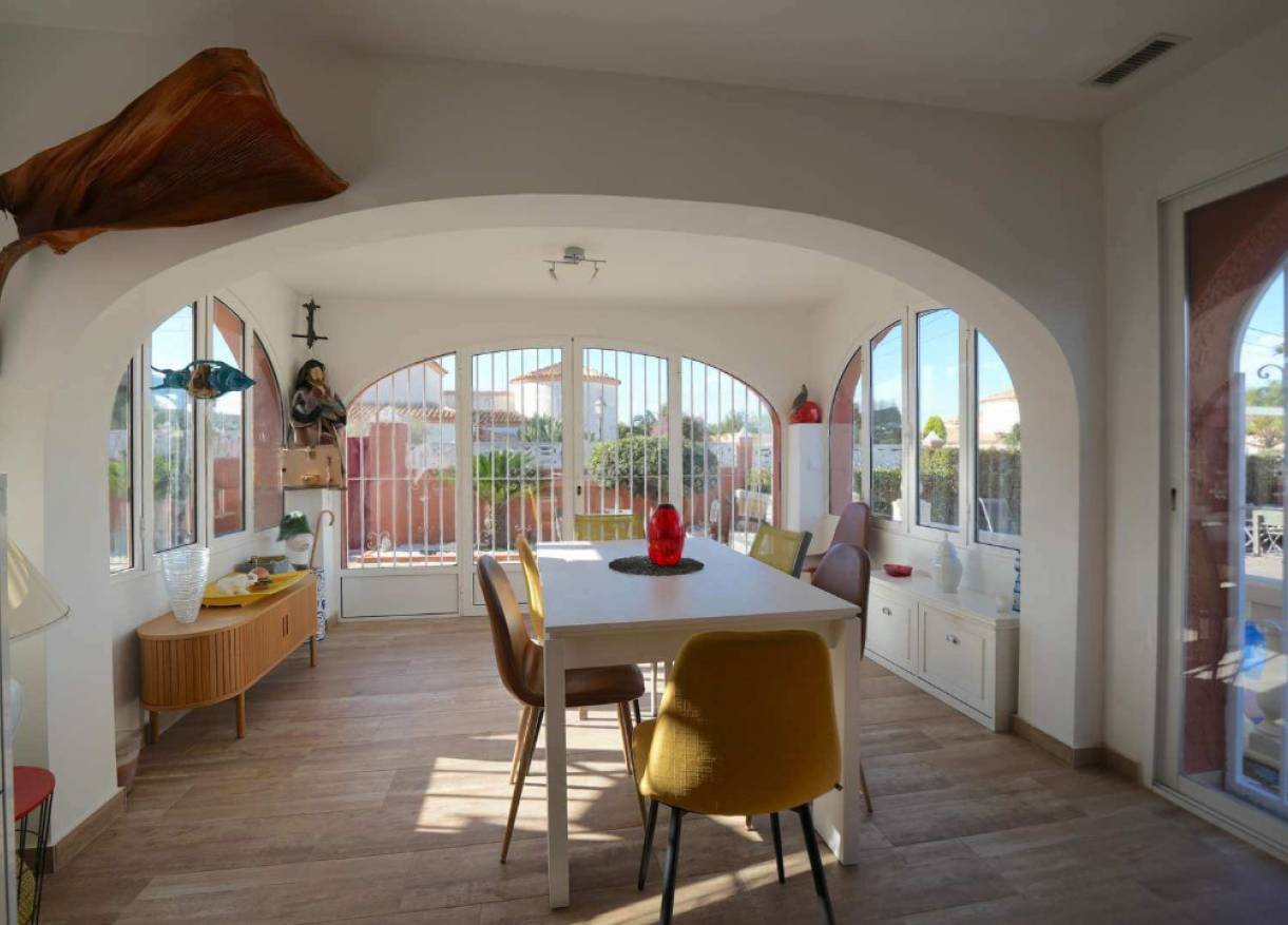 Bestaand - Villa - Denia