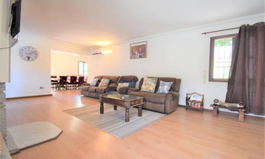 Bestaand - Villa - Orihuela Costa - Villamartin