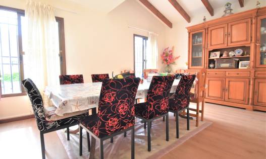 Bestaand - Villa - Orihuela Costa - Villamartin