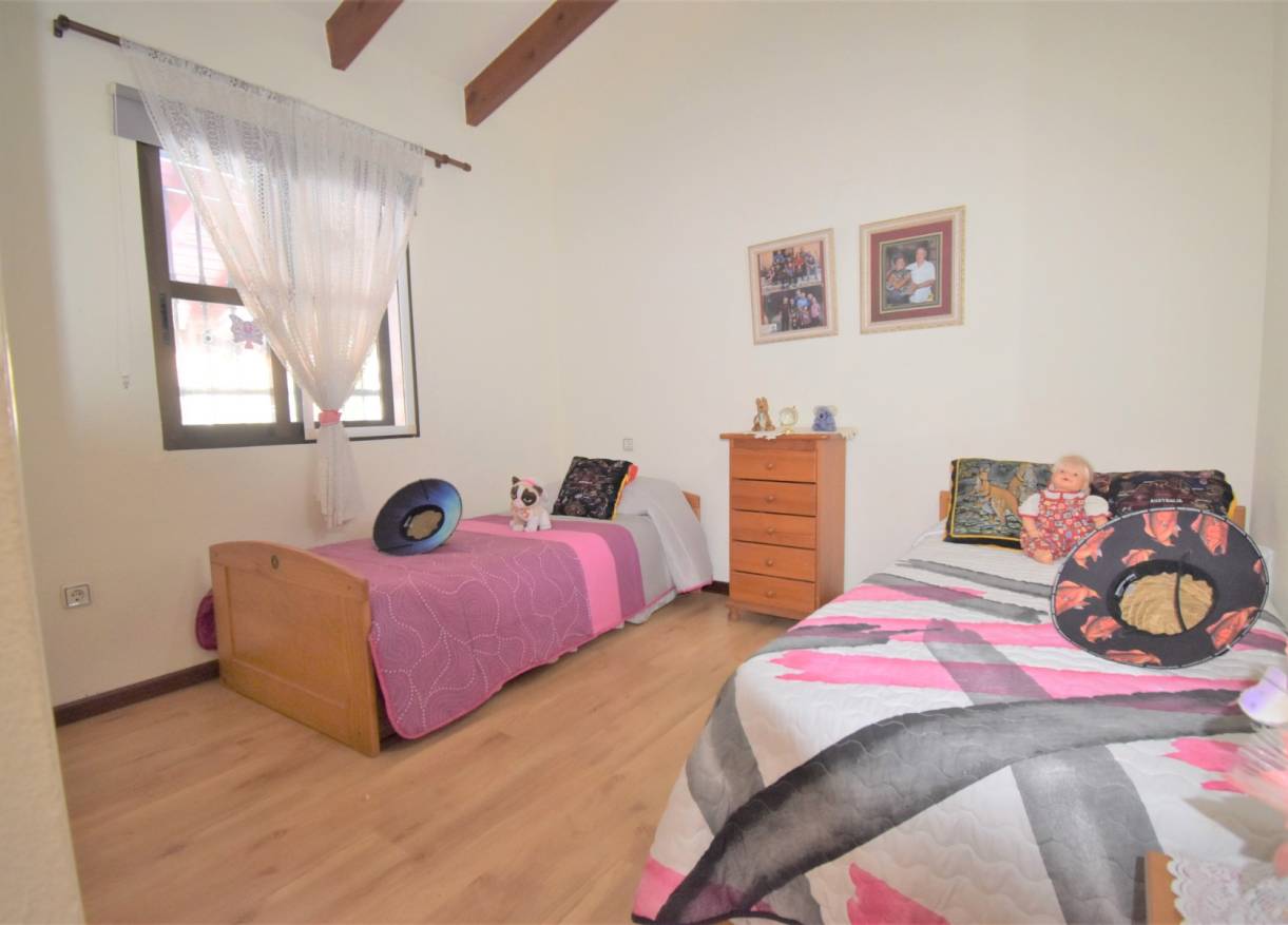 Bestaand - Villa - Orihuela Costa - Villamartin