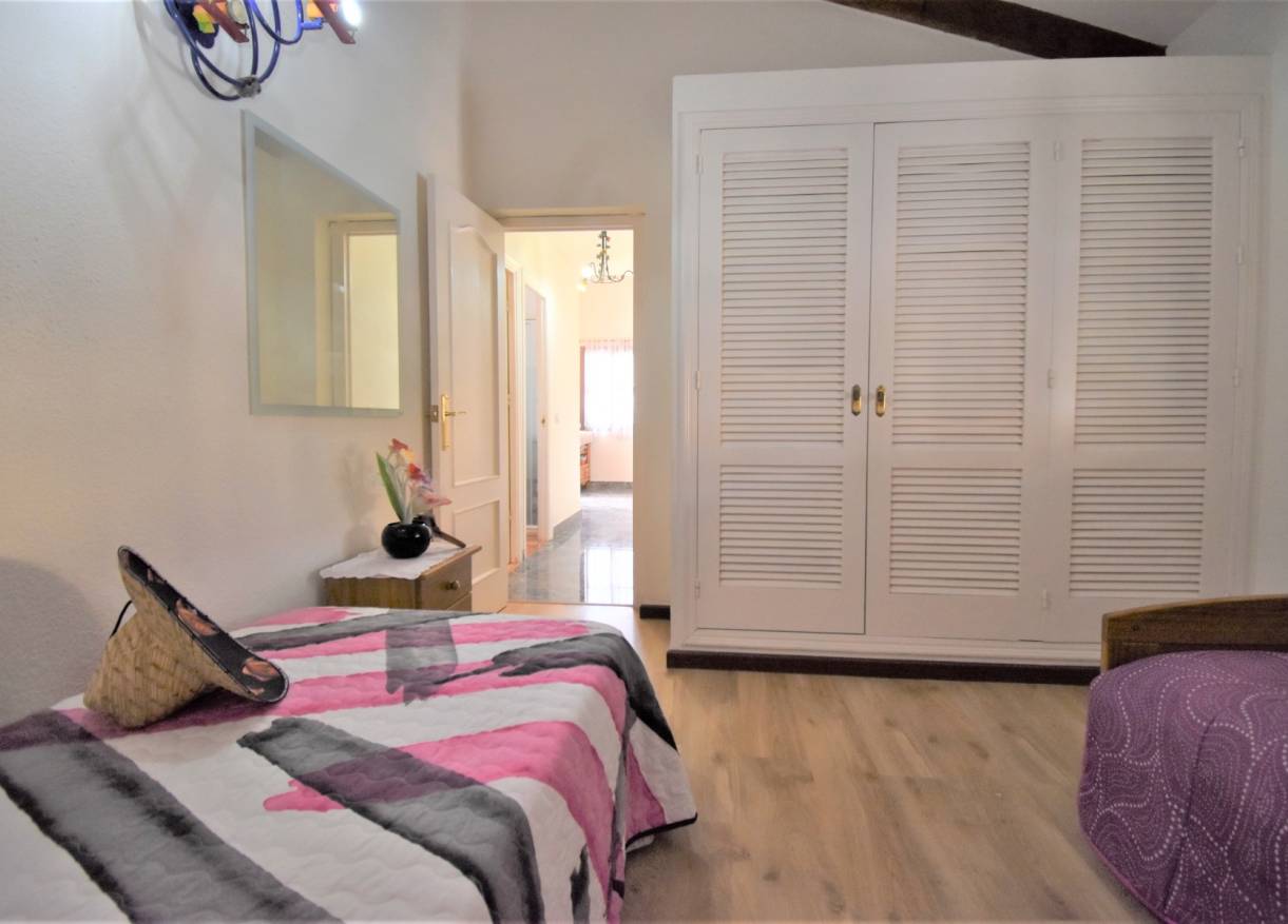 Bestaand - Villa - Orihuela Costa - Villamartin