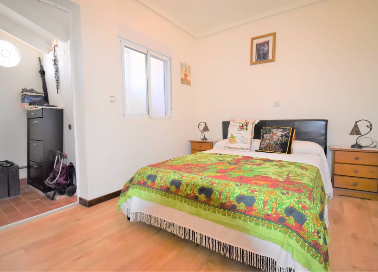 Bestaand - Villa - Orihuela Costa - Villamartin