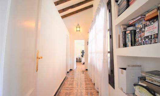 Bestaand - Villa - Orihuela Costa - Villamartin