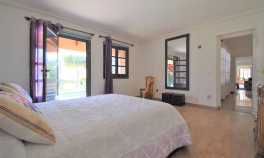 Bestaand - Villa - Orihuela Costa - Villamartin
