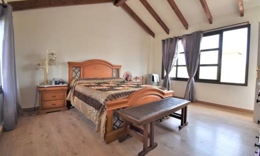 Bestaand - Villa - Orihuela Costa - Villamartin