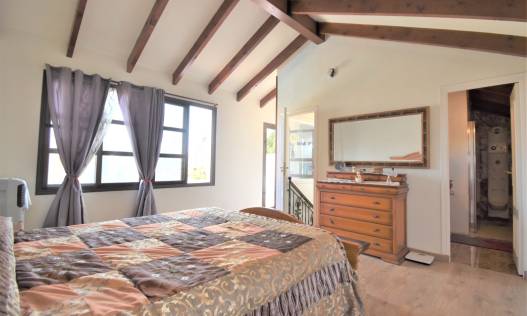 Bestaand - Villa - Orihuela Costa - Villamartin