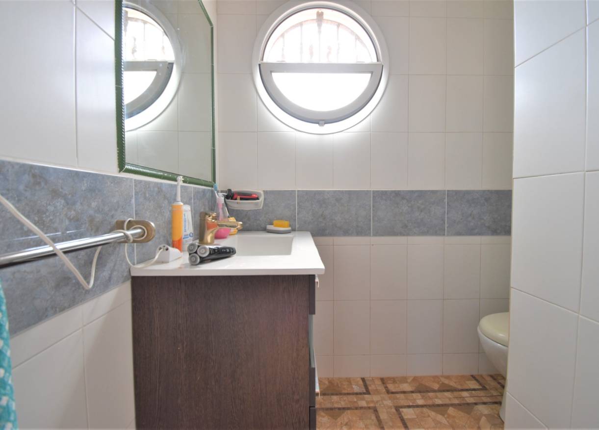 Bestaand - Villa - Orihuela Costa - Villamartin