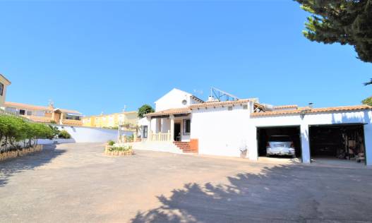 Bestaand - Villa - Orihuela Costa - Villamartin