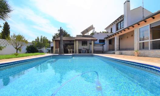 Bestaand - Villa - Orihuela Costa - Villamartin