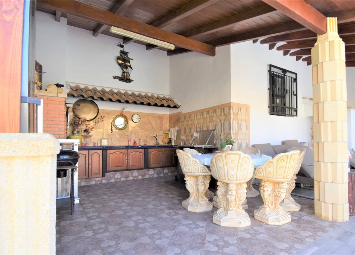 Bestaand - Villa - Orihuela Costa - Villamartin