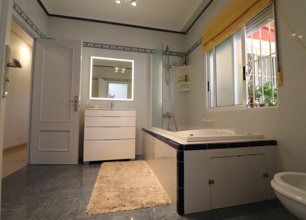 Bestaand - Villa - Algorfa - Lomas de La Juliana