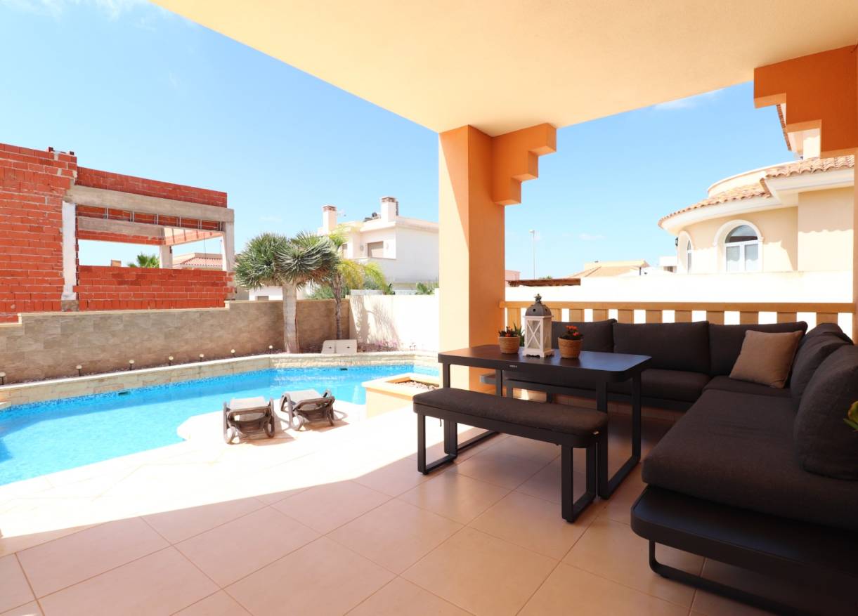 Bestaand - Villa - Ciudad Quesada - La Fiesta