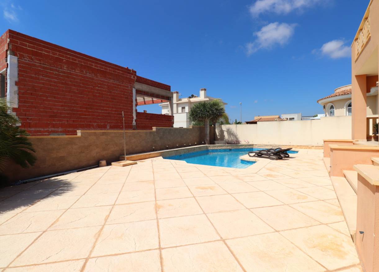 Bestaand - Villa - Ciudad Quesada - La Fiesta