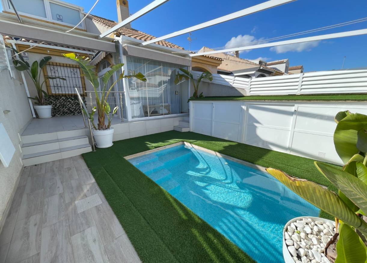 Bestaand - Townhouse / Semi-detached - Torre de la Horadada - Torre de La Horadada - Town