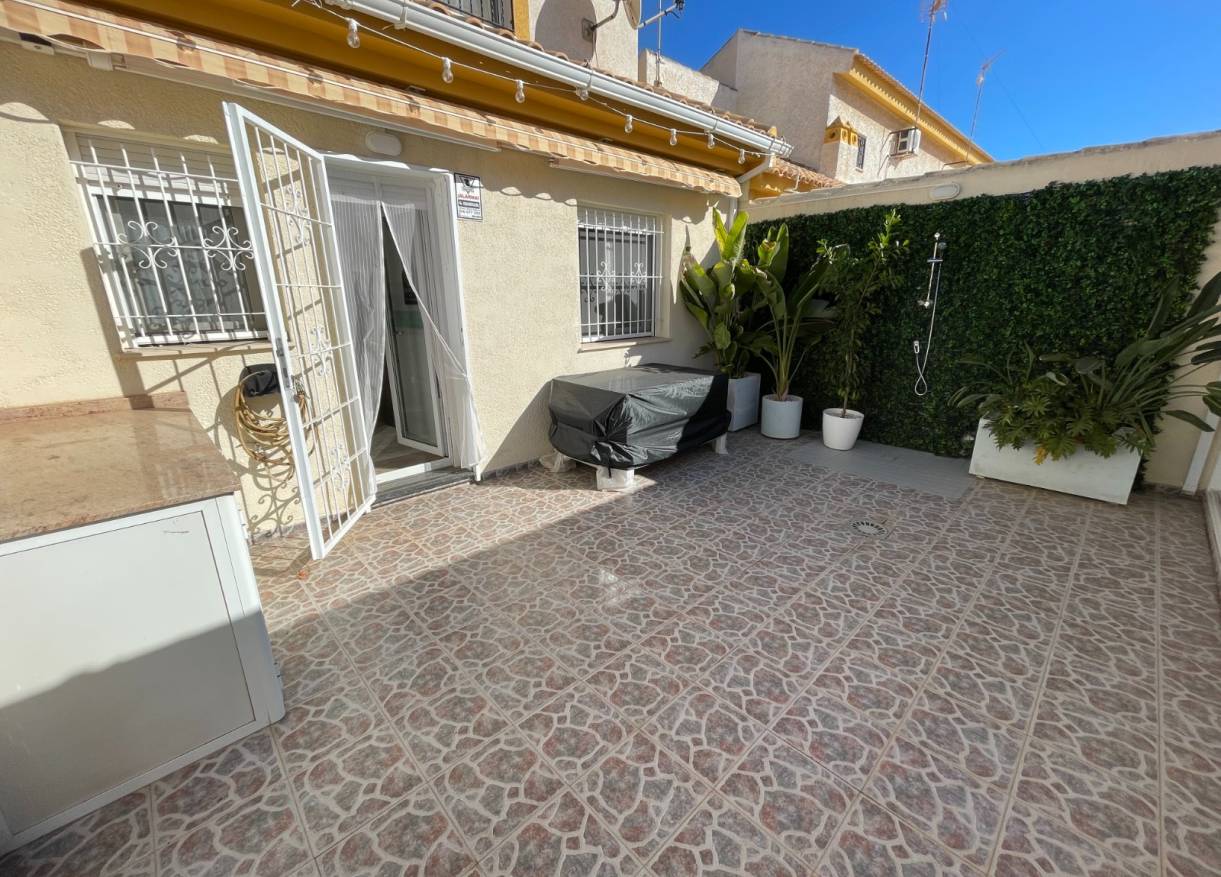 Bestaand - Townhouse / Semi-detached - Torre de la Horadada - Torre de La Horadada - Town
