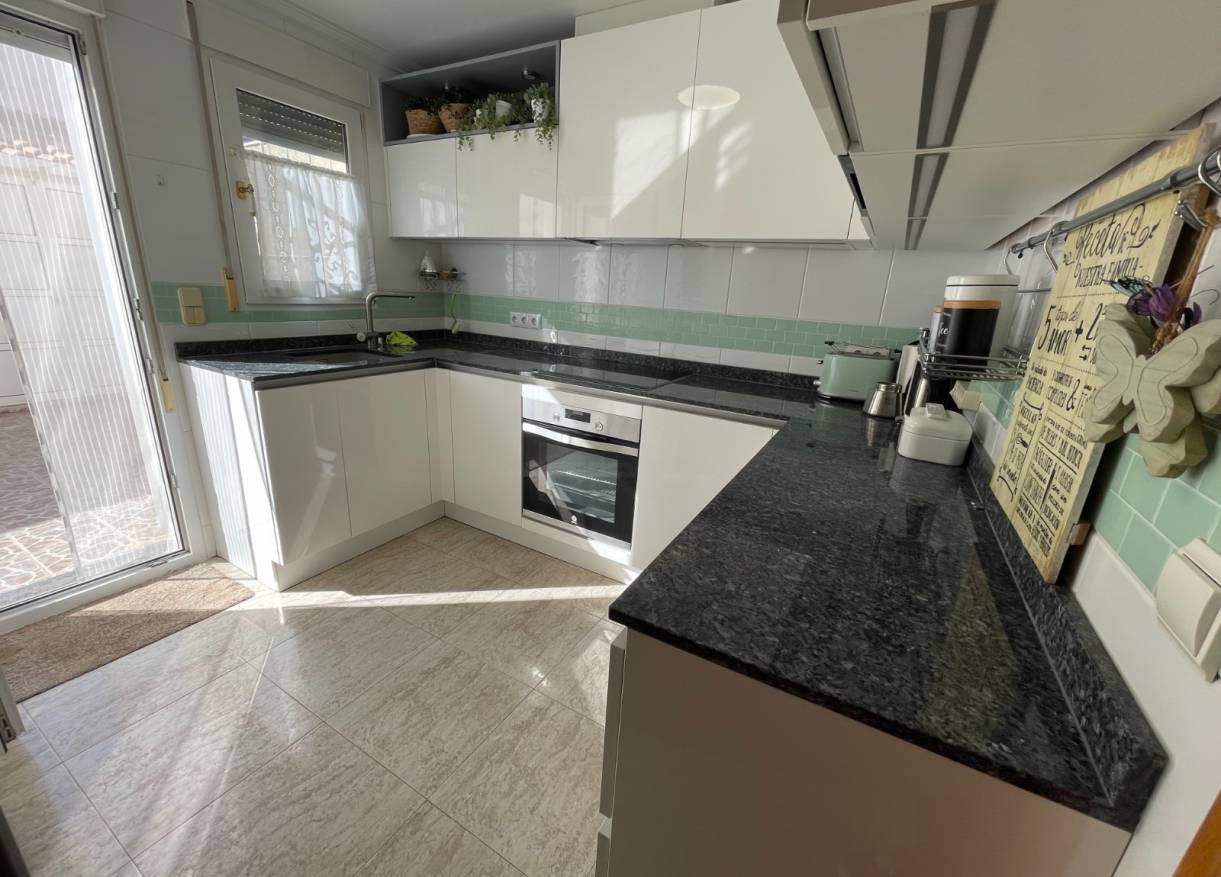 Bestaand - Townhouse / Semi-detached - Torre de la Horadada - Torre de La Horadada - Town