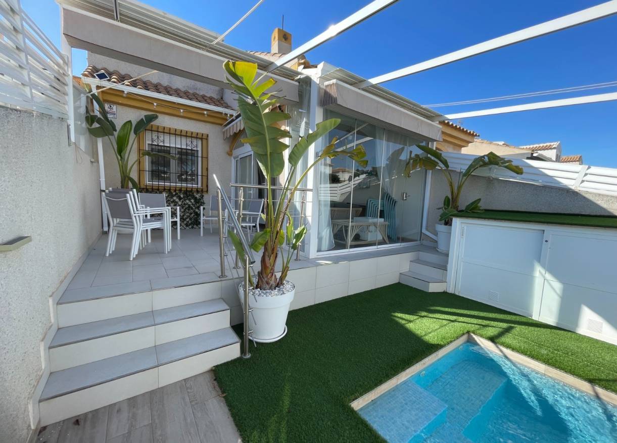 Bestaand - Townhouse / Semi-detached - Torre de la Horadada - Torre de La Horadada - Town
