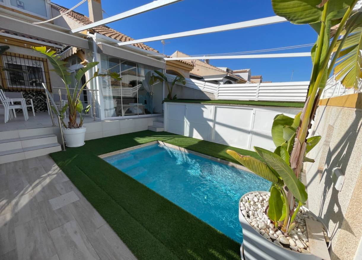 Bestaand - Townhouse / Semi-detached - Torre de la Horadada - Torre de La Horadada - Town