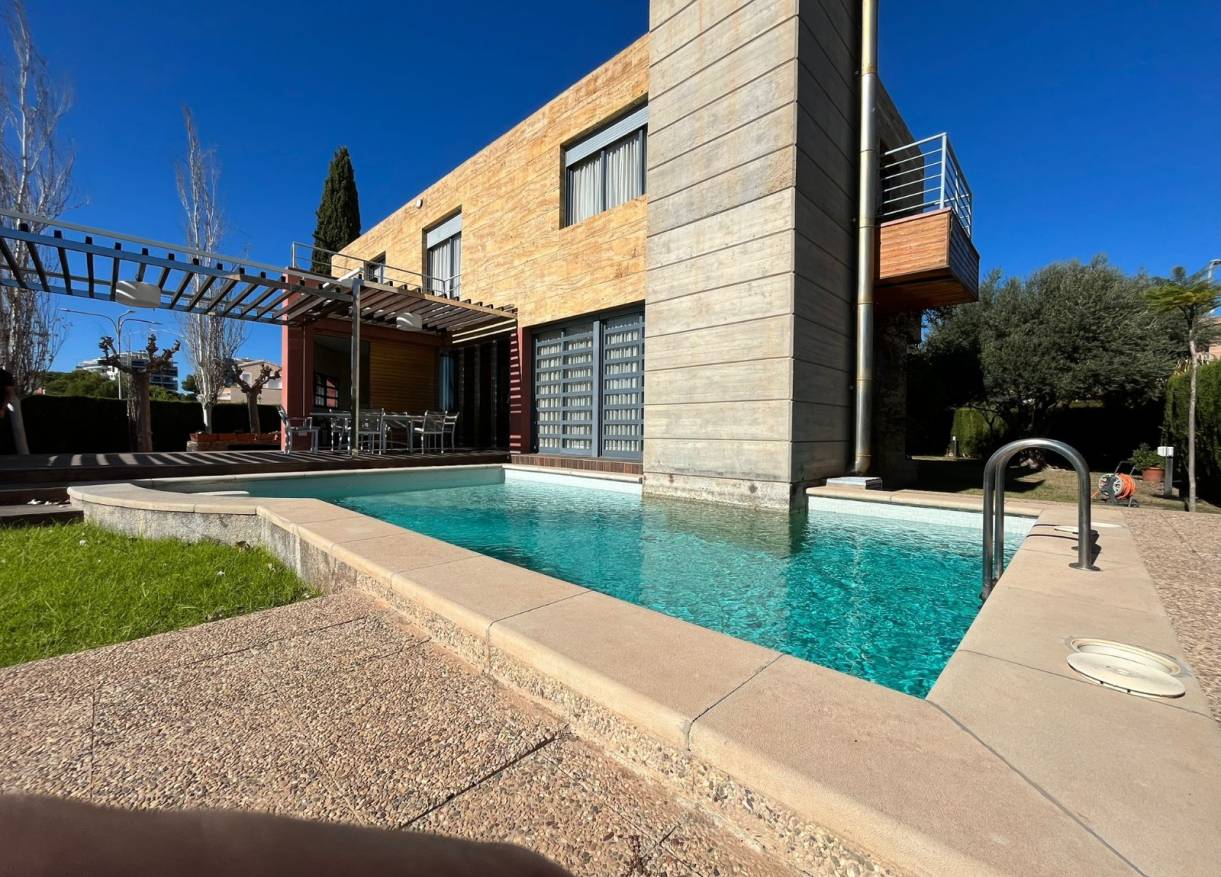 Bestaand - Villa - Orihuela Costa - Dehesa de Campoamor