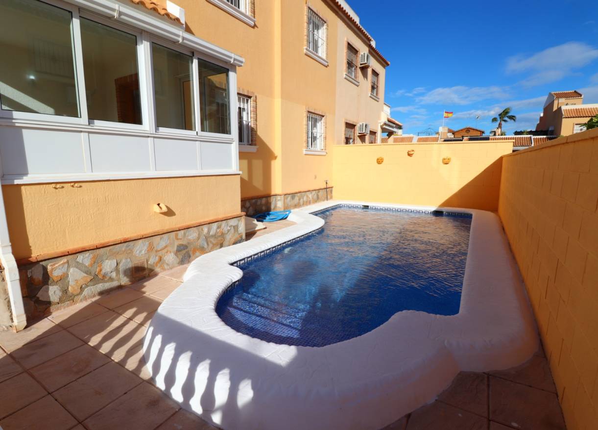 Bestaand - Townhouse / Semi-detached - Ciudad Quesada - Lo Marabu