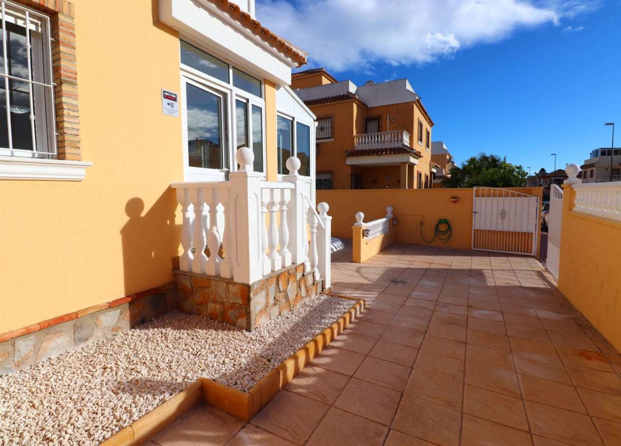 Bestaand - Townhouse / Semi-detached - Ciudad Quesada - Lo Marabu