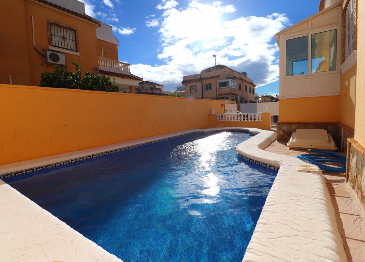 Bestaand - Townhouse / Semi-detached - Ciudad Quesada - Lo Marabu