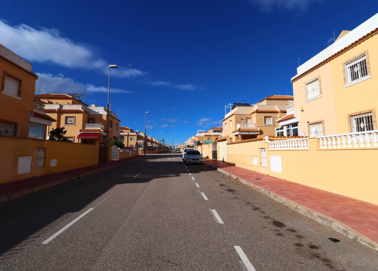 Bestaand - Townhouse / Semi-detached - Ciudad Quesada - Lo Marabu