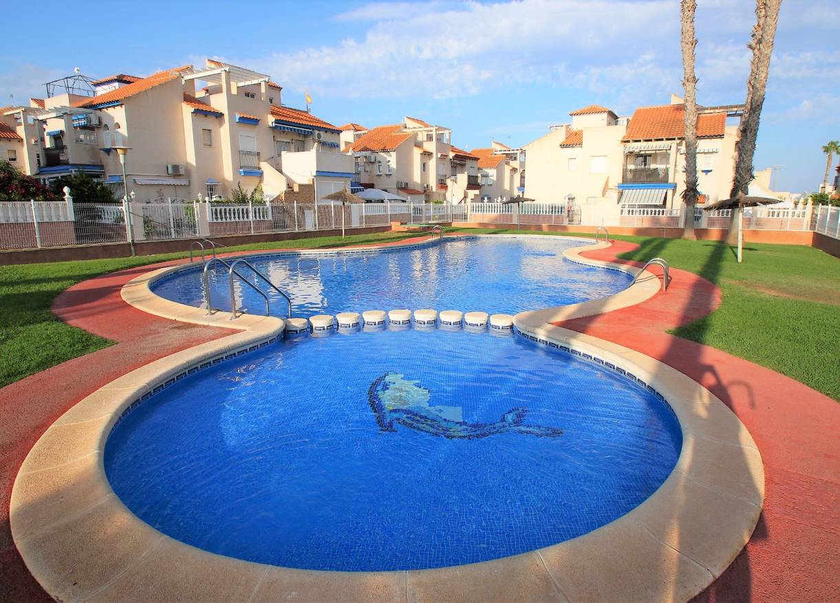 Bestaand - Townhouse / Semi-detached - Orihuela Costa - Playa Flamenca