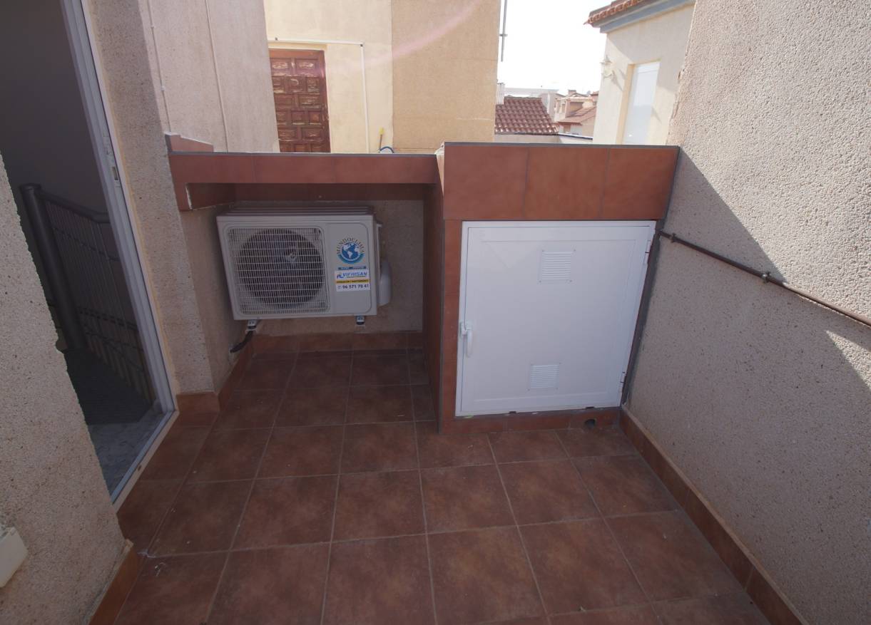 Bestaand - Townhouse / Semi-detached - Orihuela Costa - Playa Flamenca