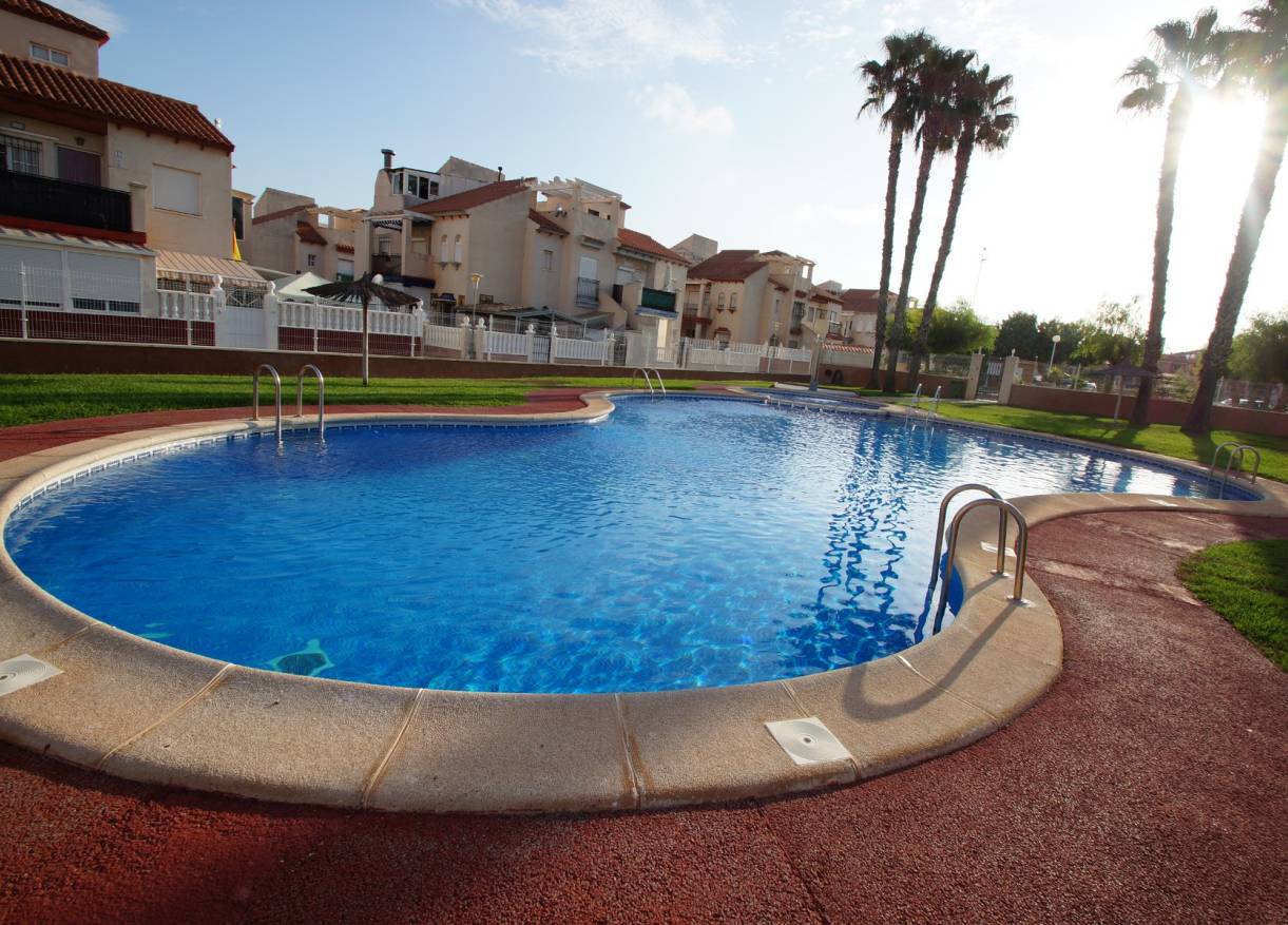 Bestaand - Townhouse / Semi-detached - Orihuela Costa - Playa Flamenca