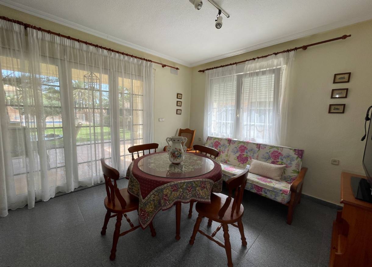 Bestaand - Villa - Orihuela Costa - Cabo Roig