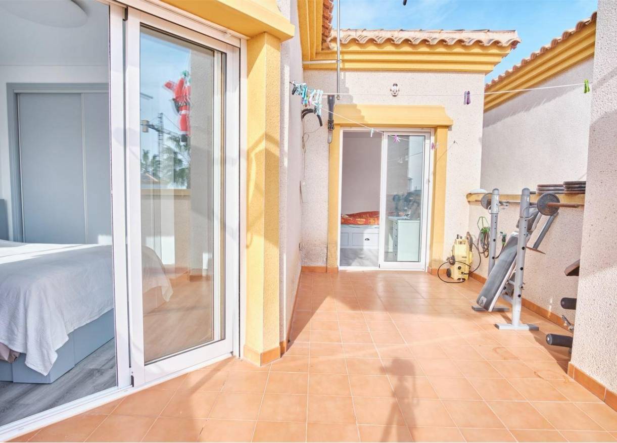Bestaand - Villa - Los Montesinos - La Herrada