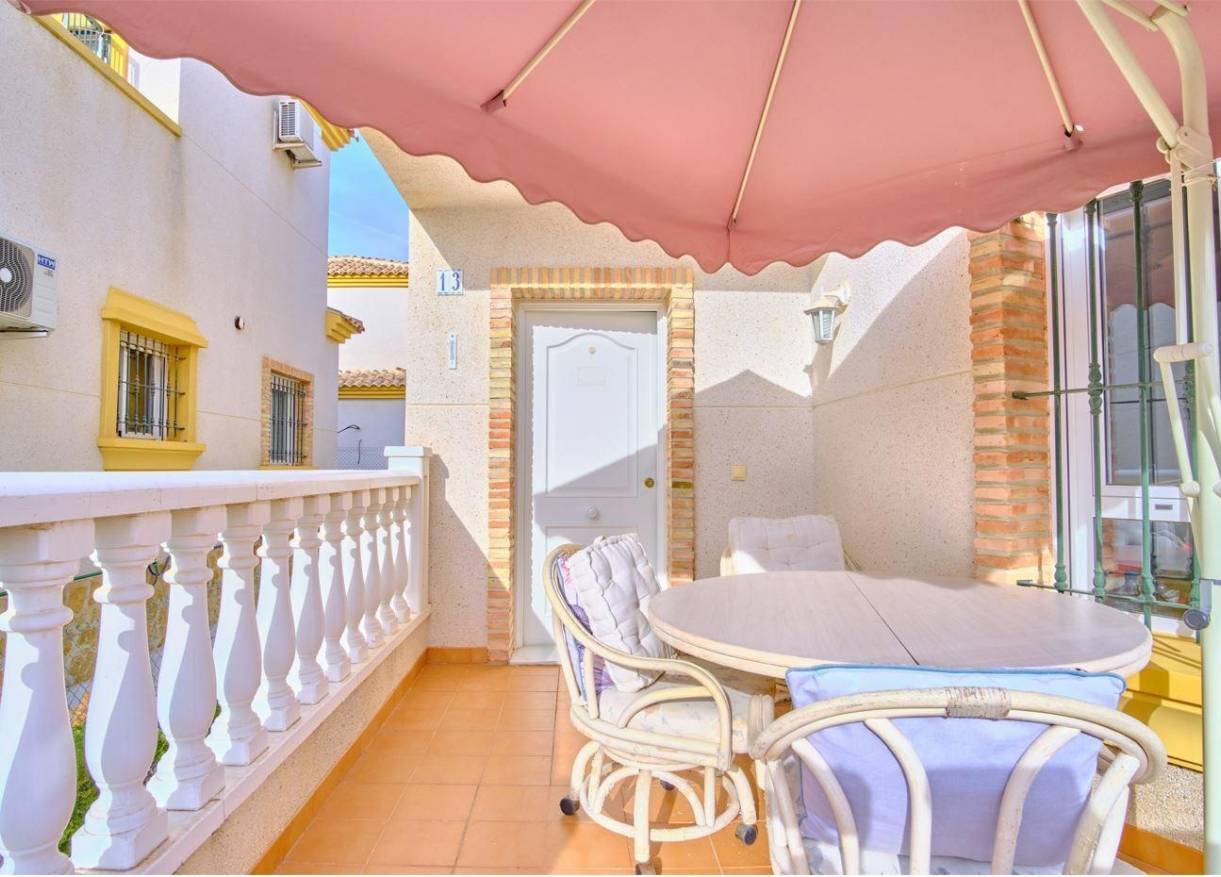 Bestaand - Villa - Los Montesinos - La Herrada