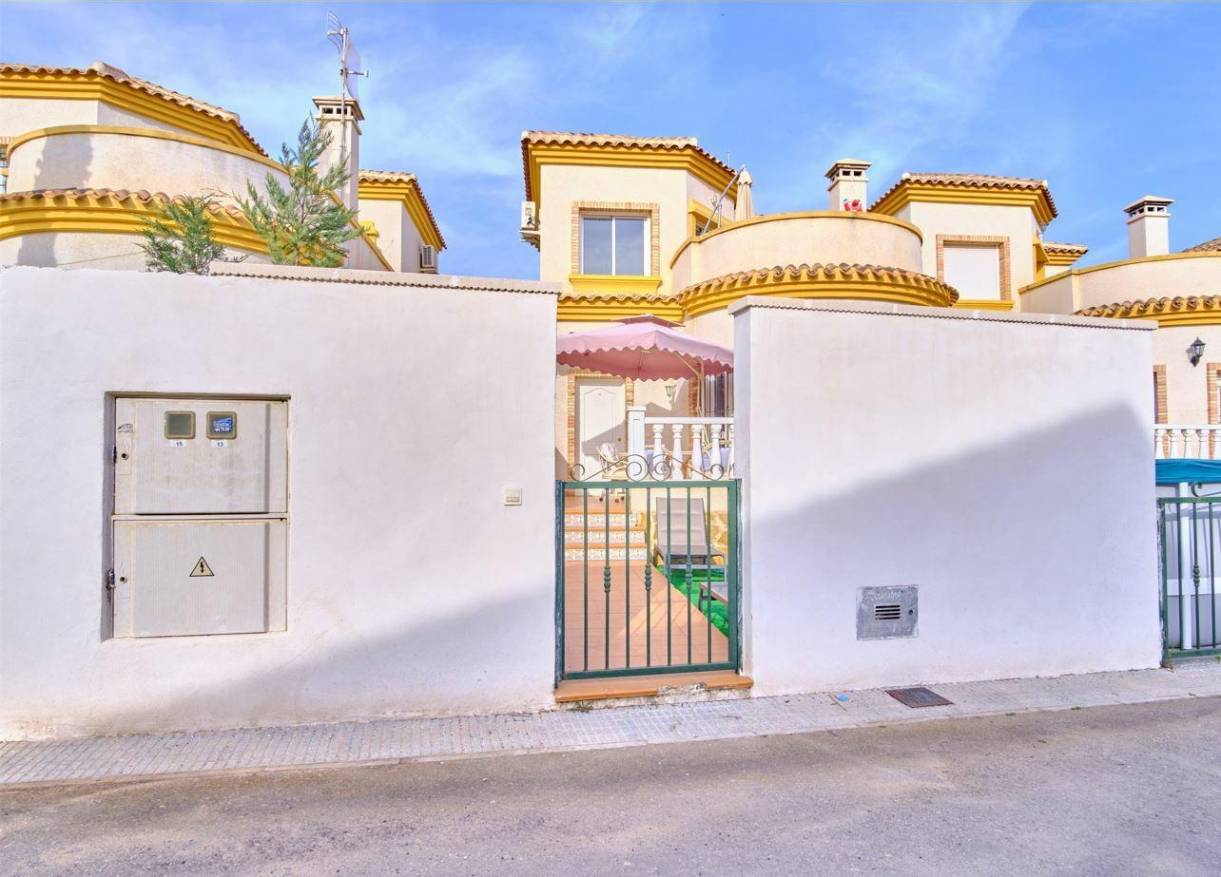 Bestaand - Villa - Los Montesinos - La Herrada