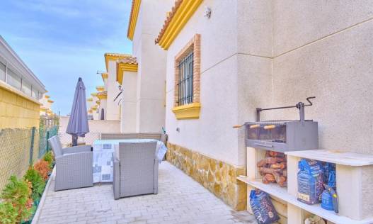 Bestaand - Villa - Los Montesinos - La Herrada