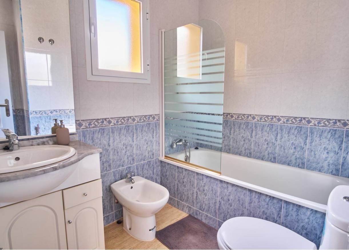 Bestaand - Villa - Los Montesinos - La Herrada